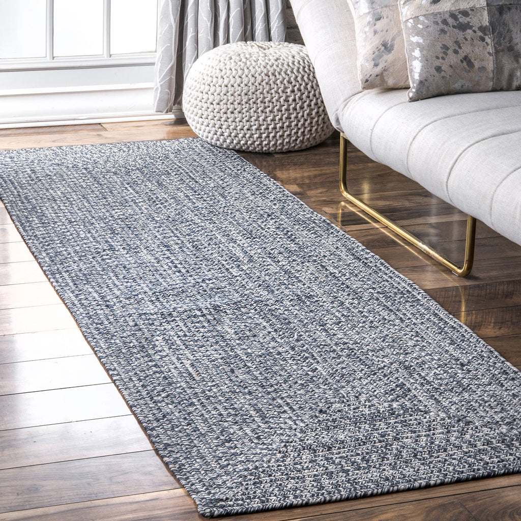 Navy Braided Indoor/Outdoor Area Rug 2' 6" x 8' N440