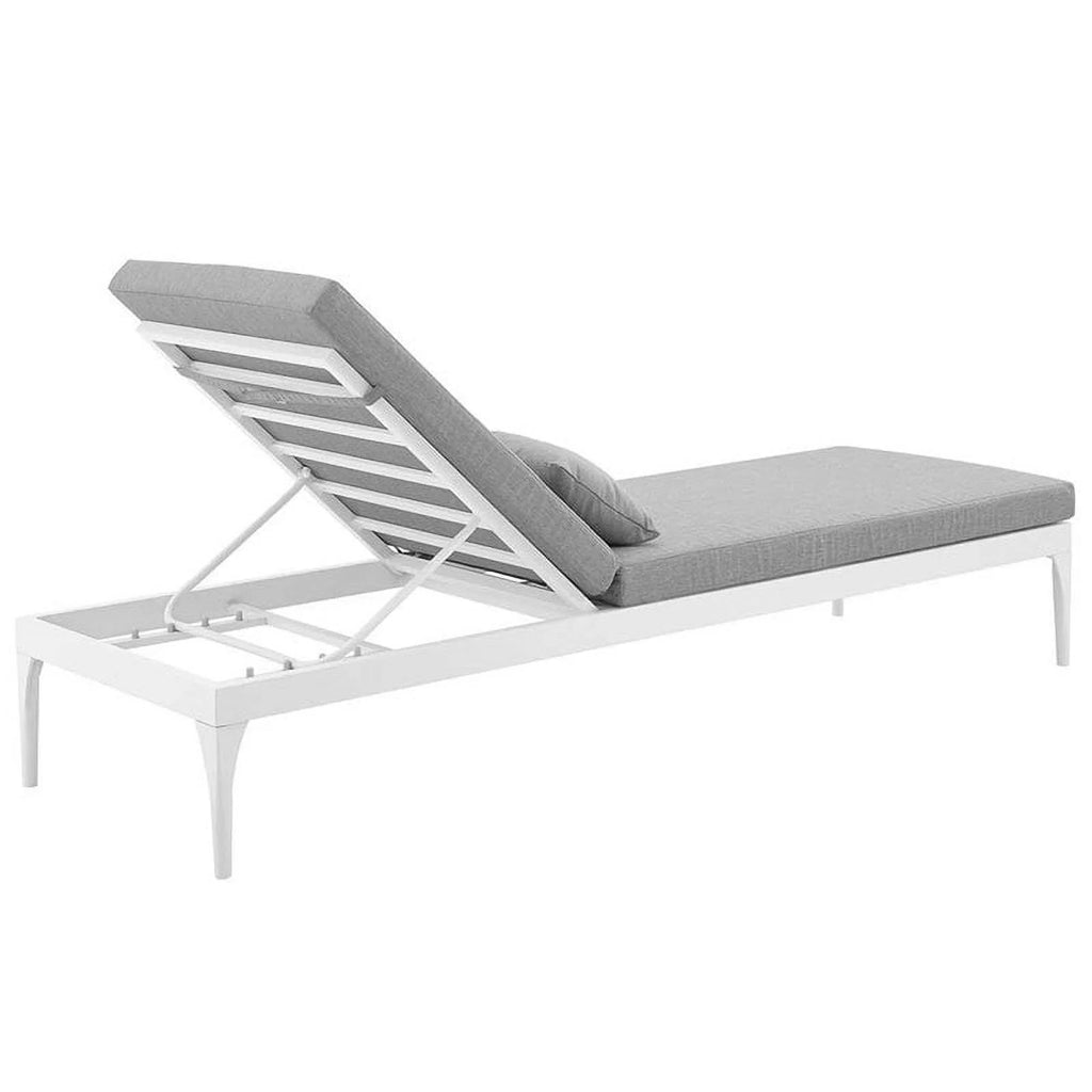 Patio Chaise Lounge in White and Gray O819359