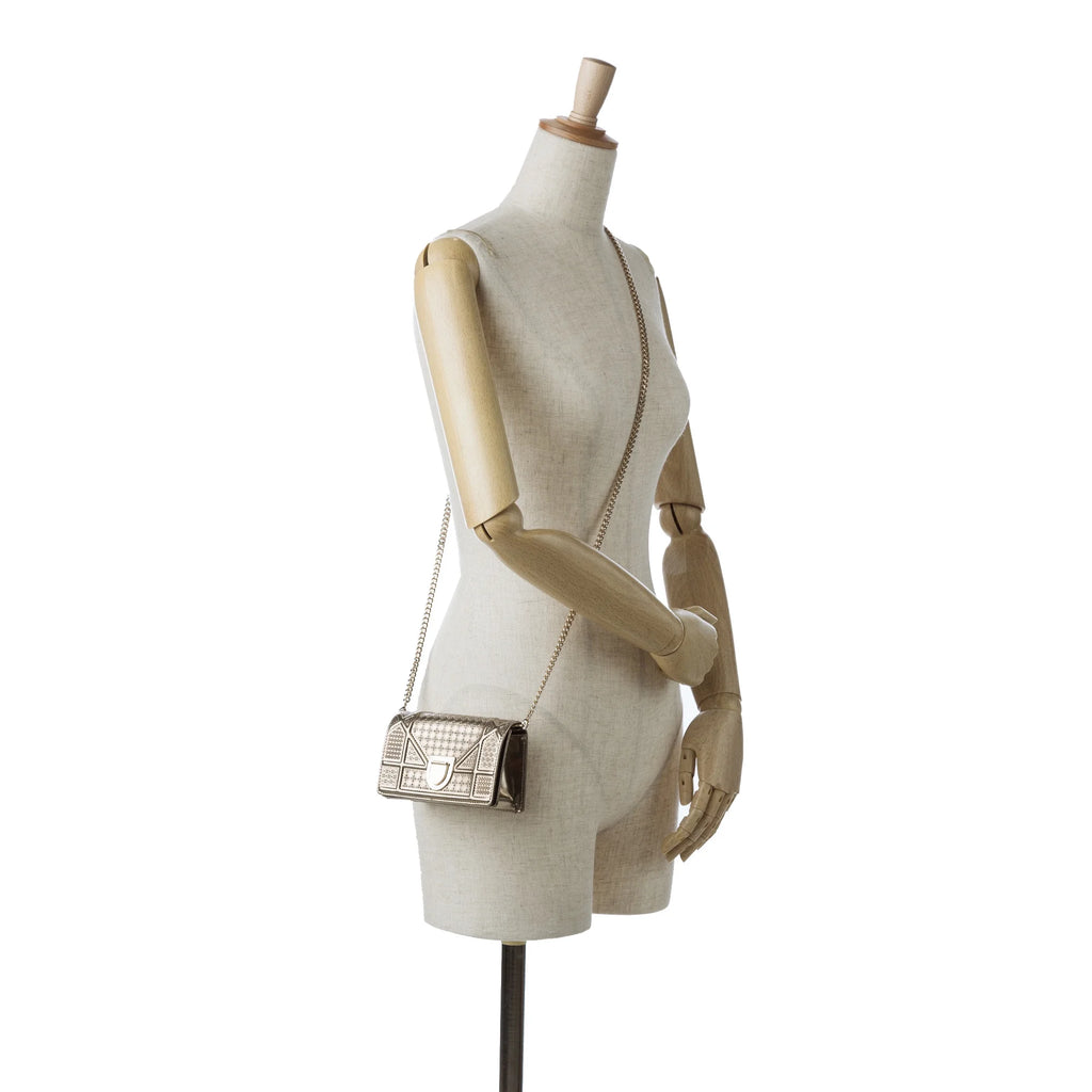 Patent Leather Gold Crossbody Bag T578730