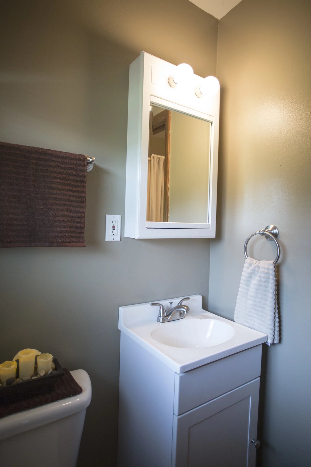 2-Handle Centerset Bathroom Faucet in Chrome A85830