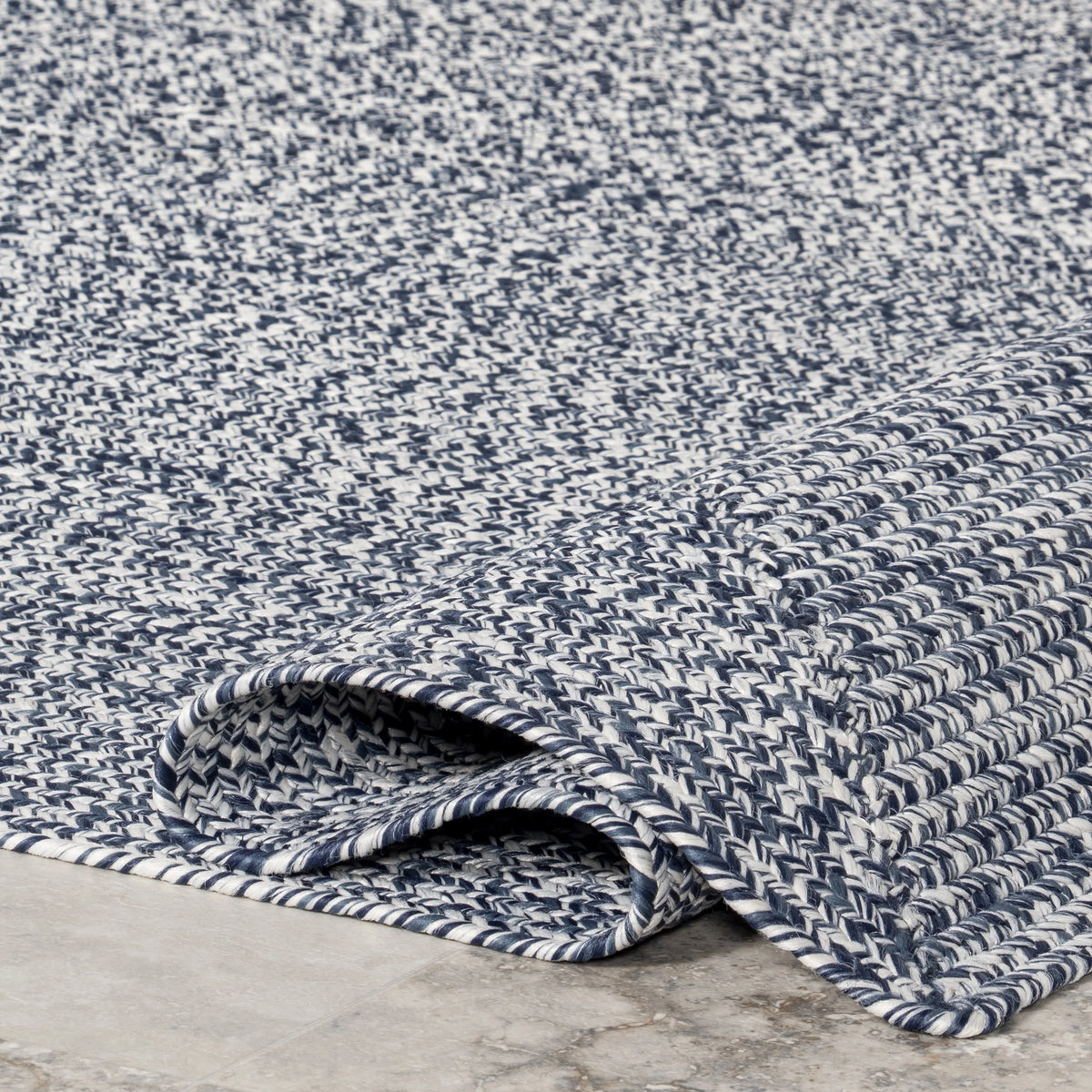 Navy Braided Indoor/Outdoor Area Rug 2' 6" x 8' N440