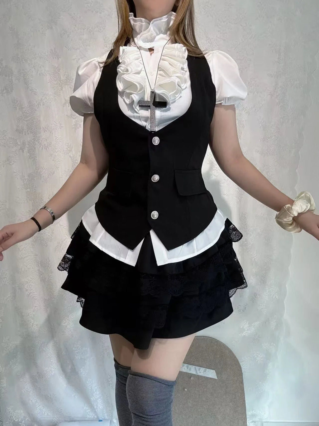 Vintage-Style Shirt, Vest & Mini Skirt Three-Piece Set N289484